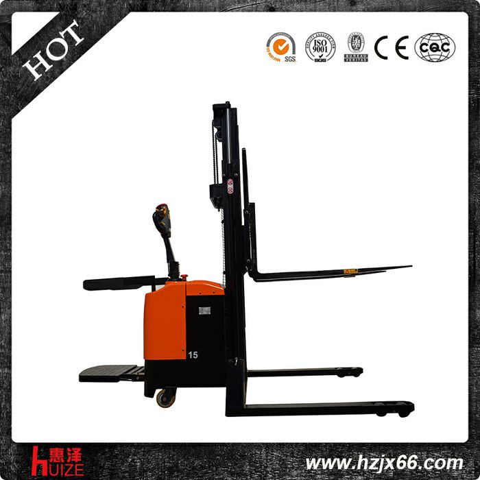 寬腿型全電動堆高車 寬腿型全電動堆高車