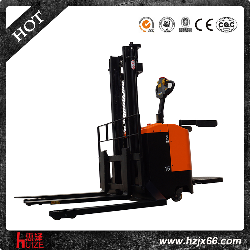 新款全電動(dòng)堆高車寬底腿 (3) 新款全電動(dòng)堆高車寬底腿 (3)